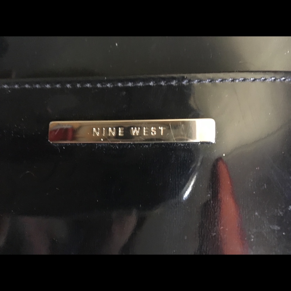 Purse - Picture 2 of 3